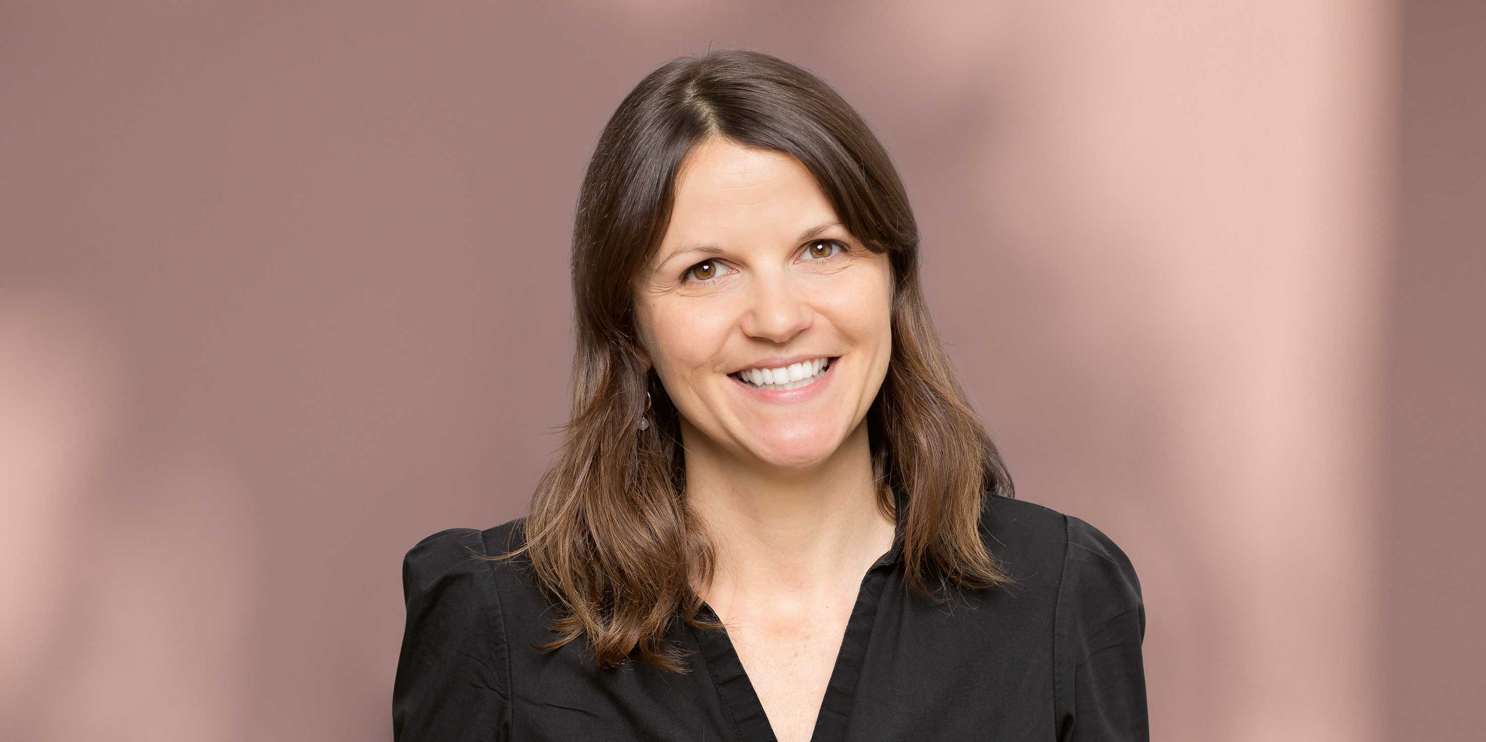Porträtfoto von Nina Cabezas